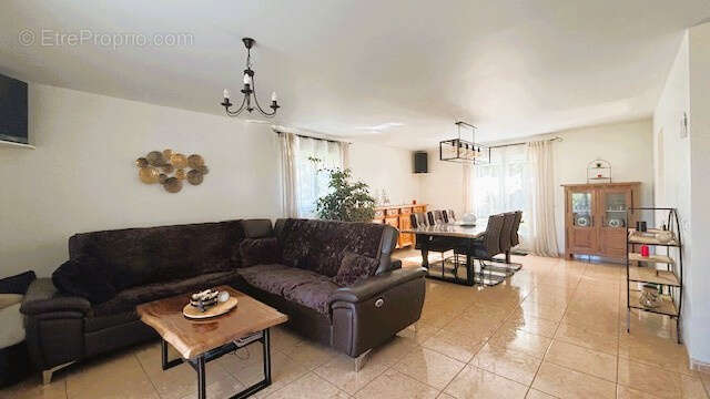 Maison à VILLELONGUE-DE-LA-SALANQUE