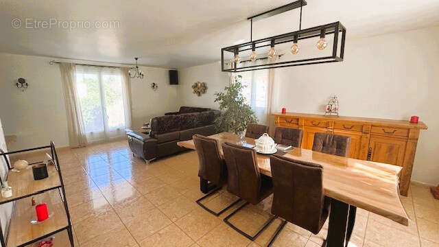 Maison à VILLELONGUE-DE-LA-SALANQUE