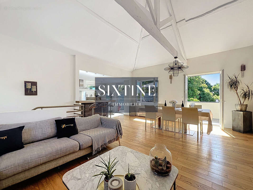 Maison à CALUIRE-ET-CUIRE