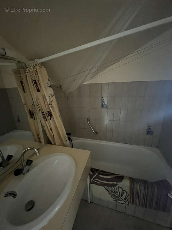 Appartement à LAVEISSIERE