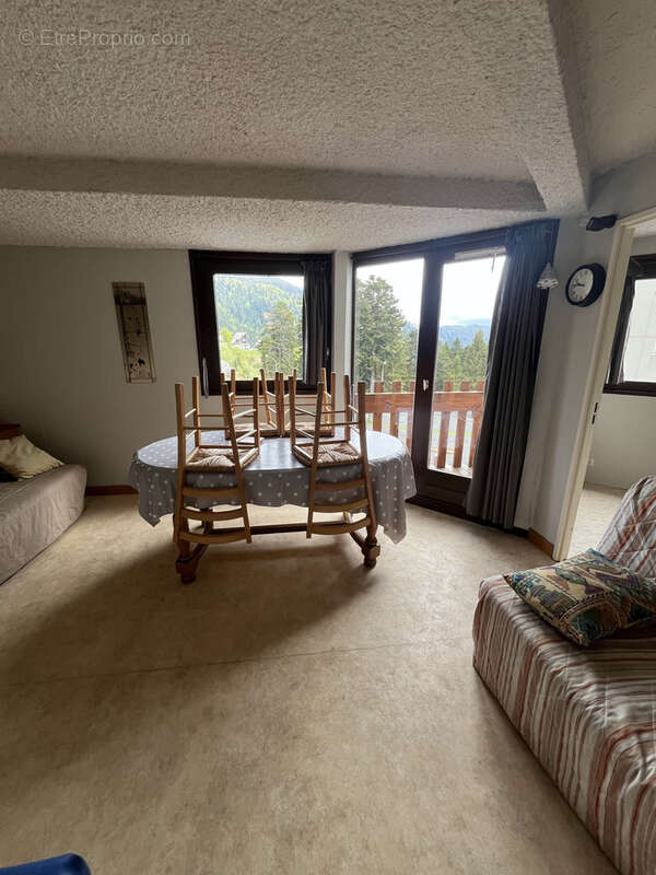 Appartement à LAVEISSIERE