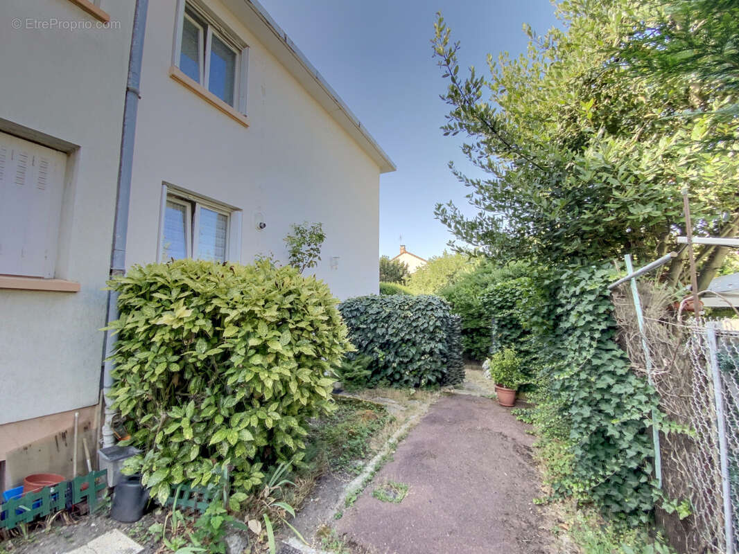 Maison à RUEIL-MALMAISON