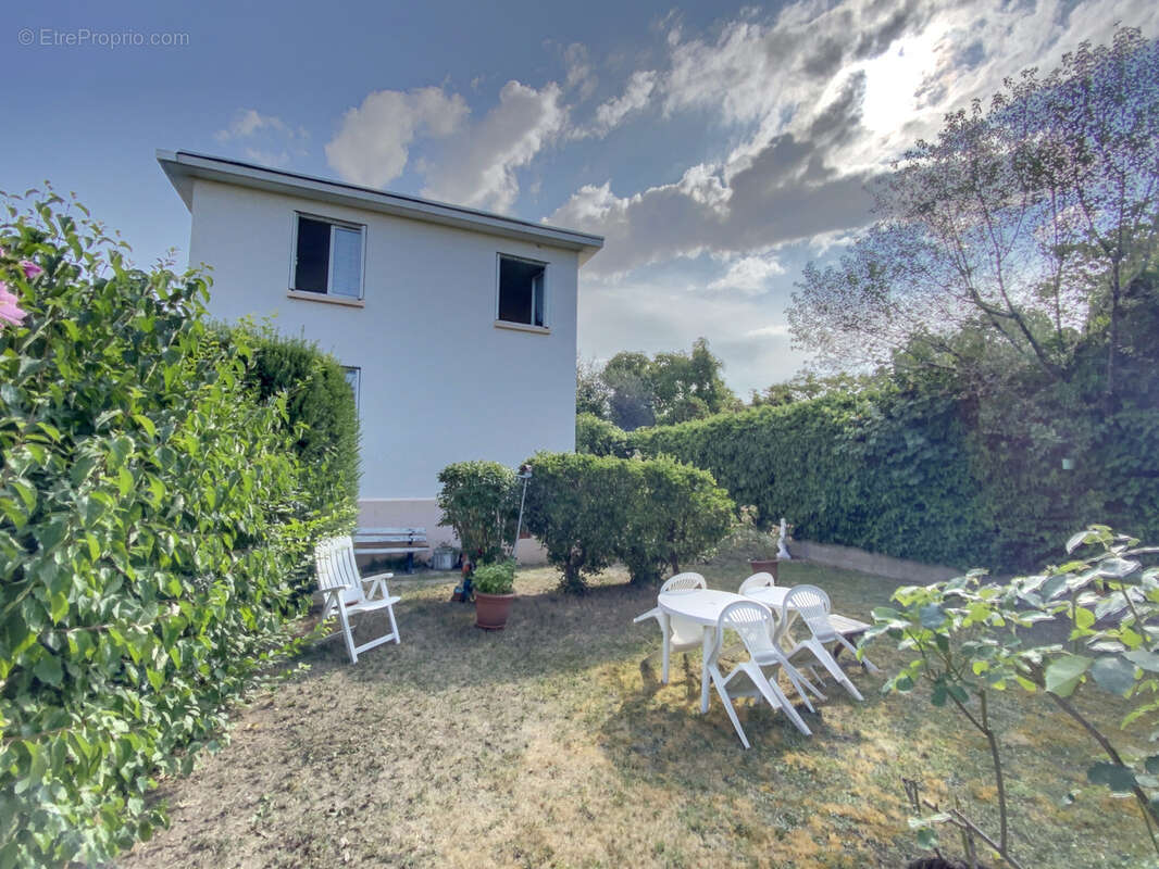 Maison à RUEIL-MALMAISON