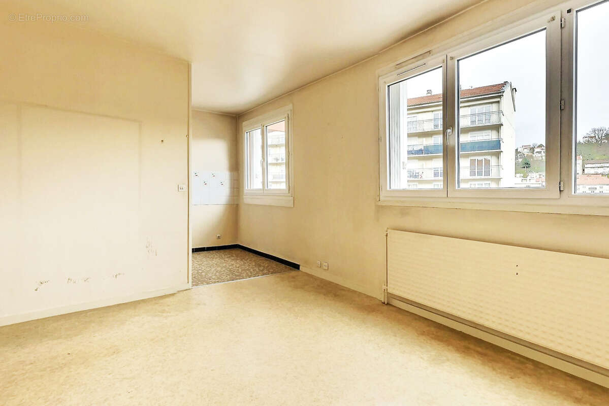 Appartement à SAINT-ETIENNE