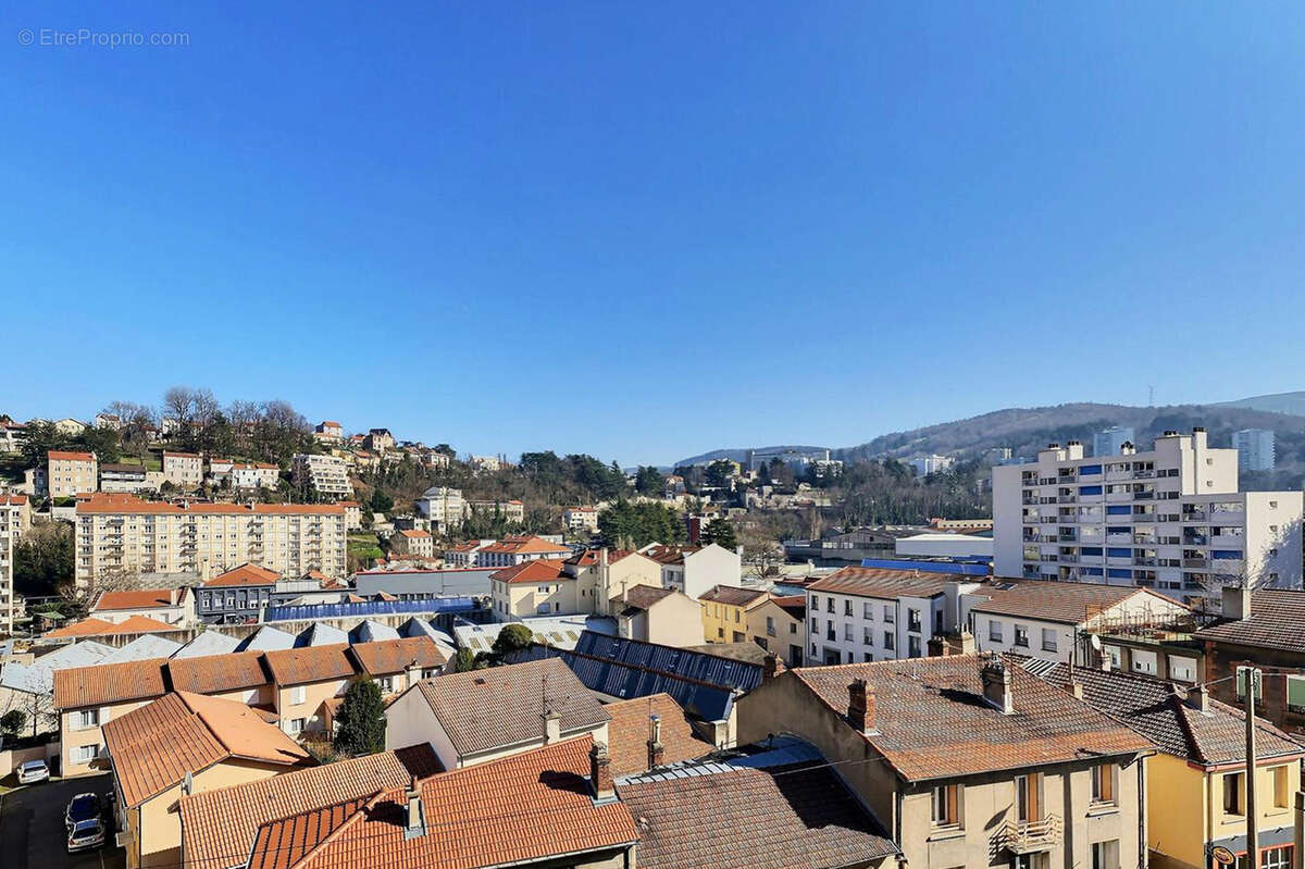 Appartement à SAINT-ETIENNE