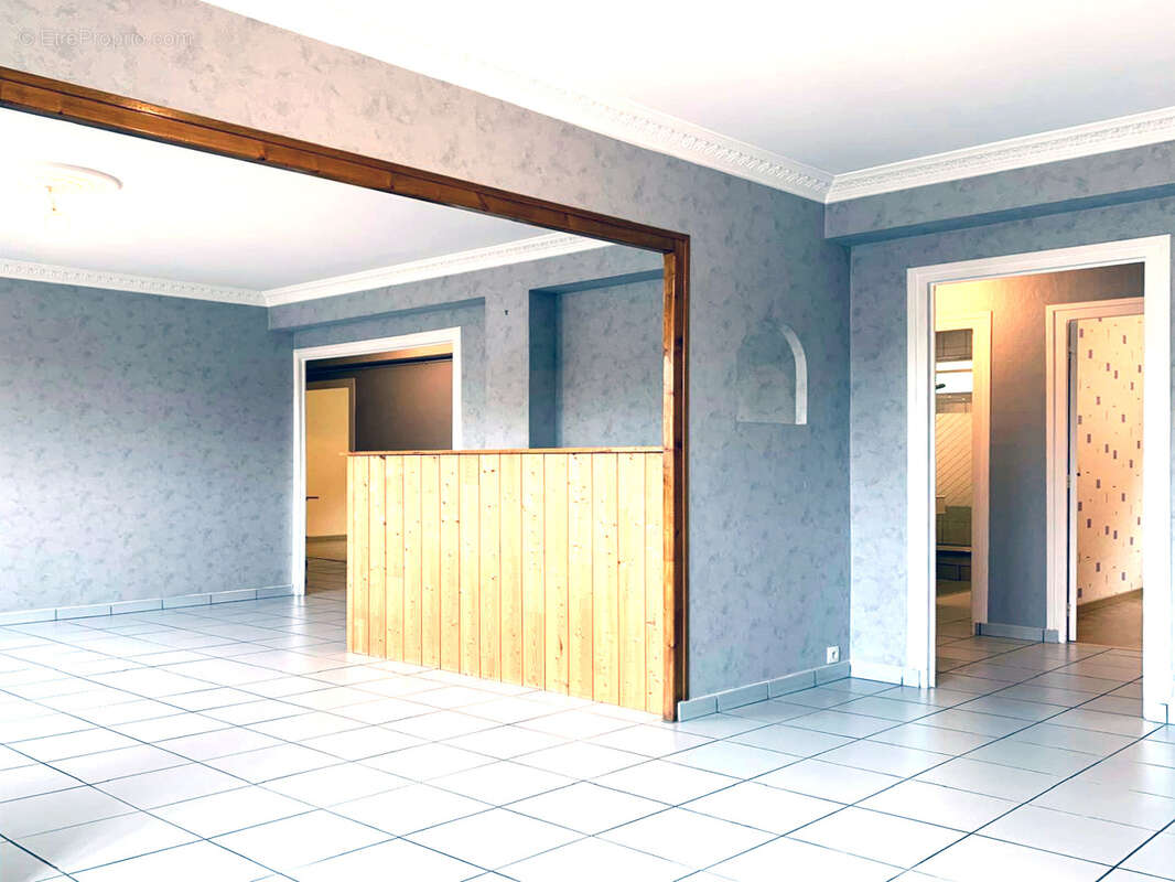 Appartement à UNIEUX