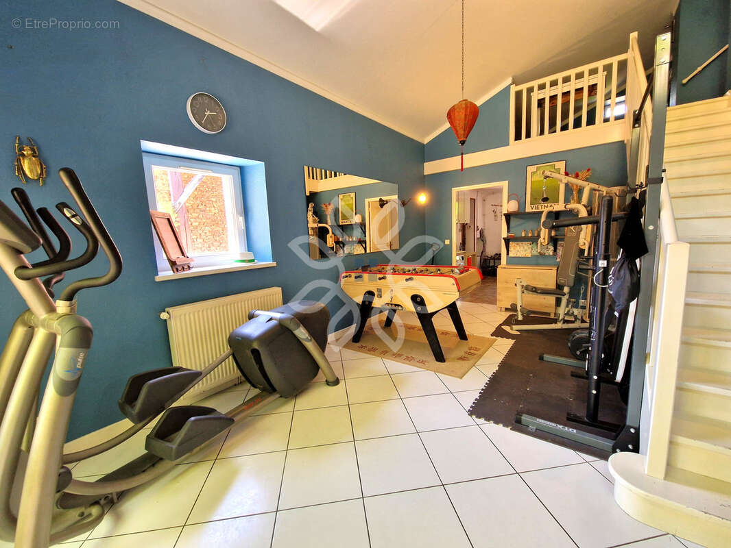 Maison à SAINT-BEAUZIRE