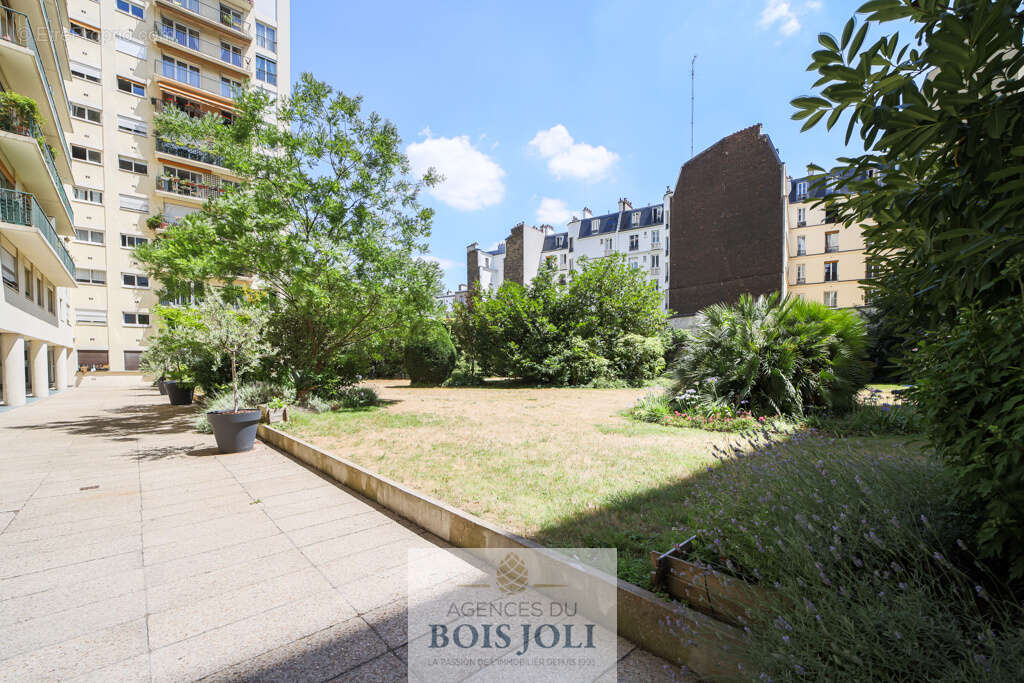 Appartement à PARIS-12E