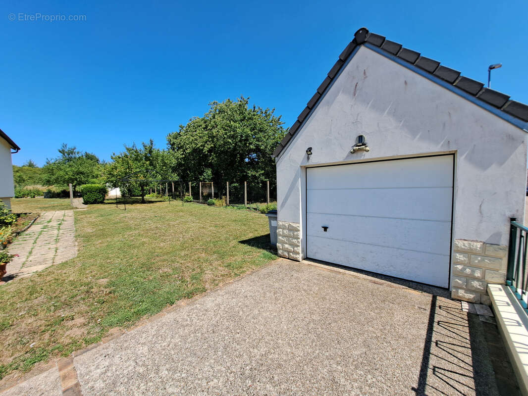 Maison à COURLON-SUR-YONNE