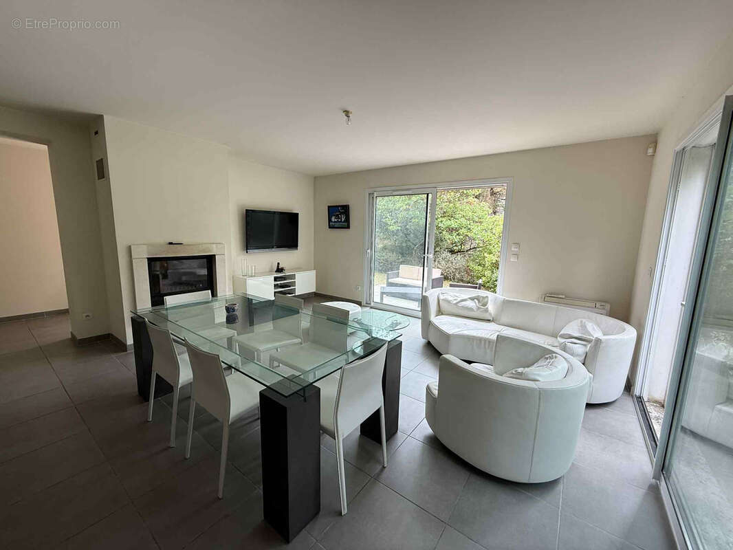 Maison à MOUSSOULENS