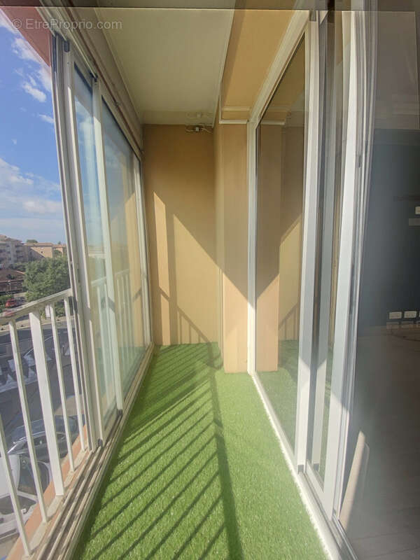 Appartement à VILLENEUVE-LES-AVIGNON