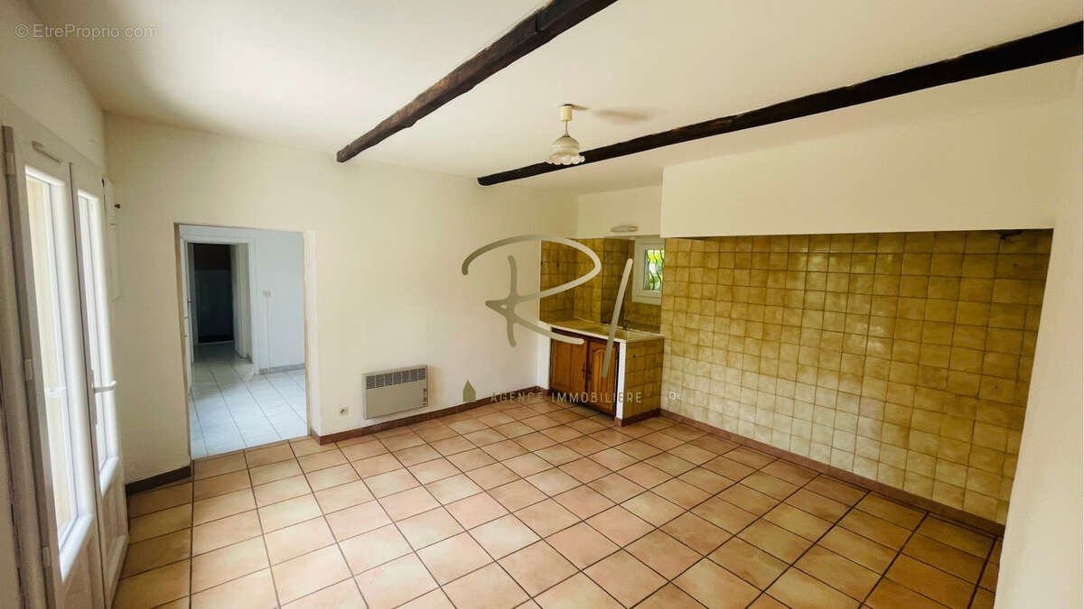 Maison à LAVAL-SAINT-ROMAN