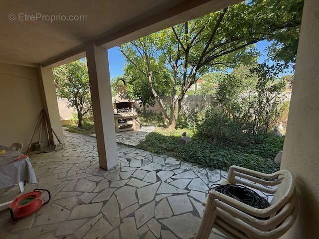 Maison à SAINT-GENIS-DES-FONTAINES