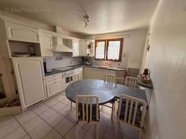 Maison à SAINT-GENIS-DES-FONTAINES