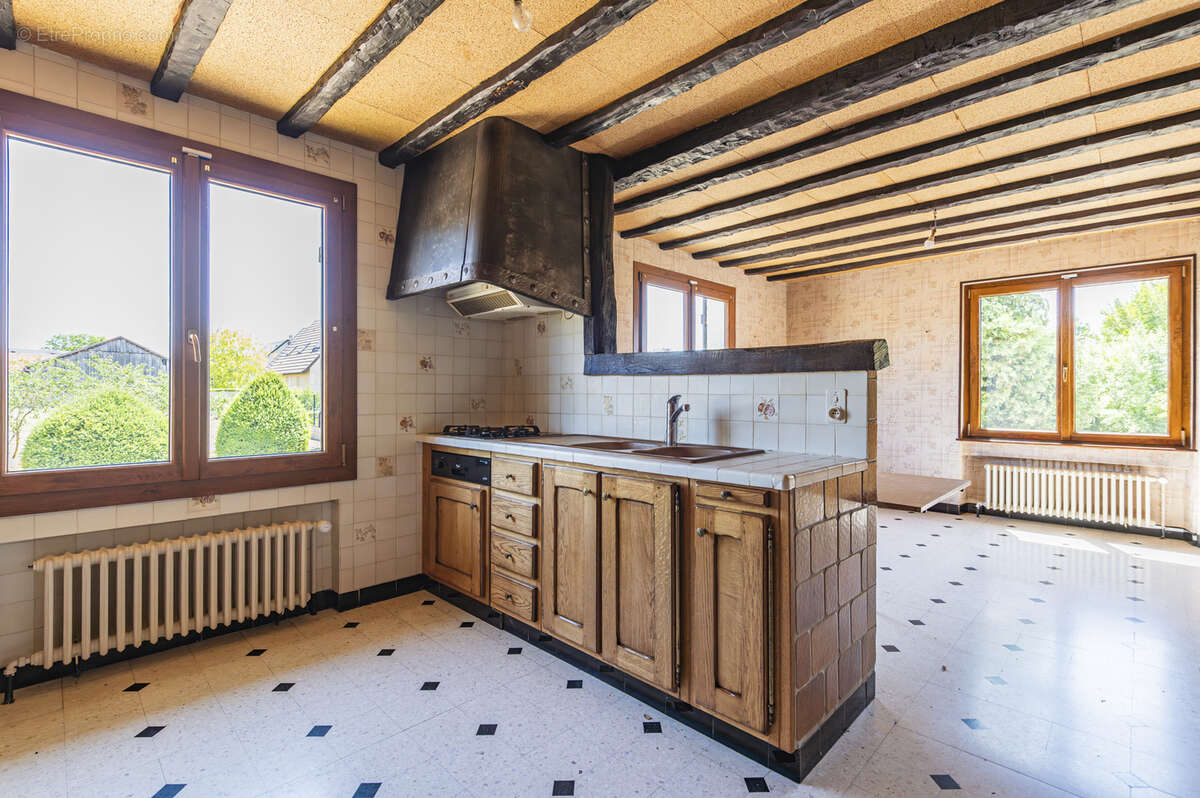 Maison à LES MESNEUX