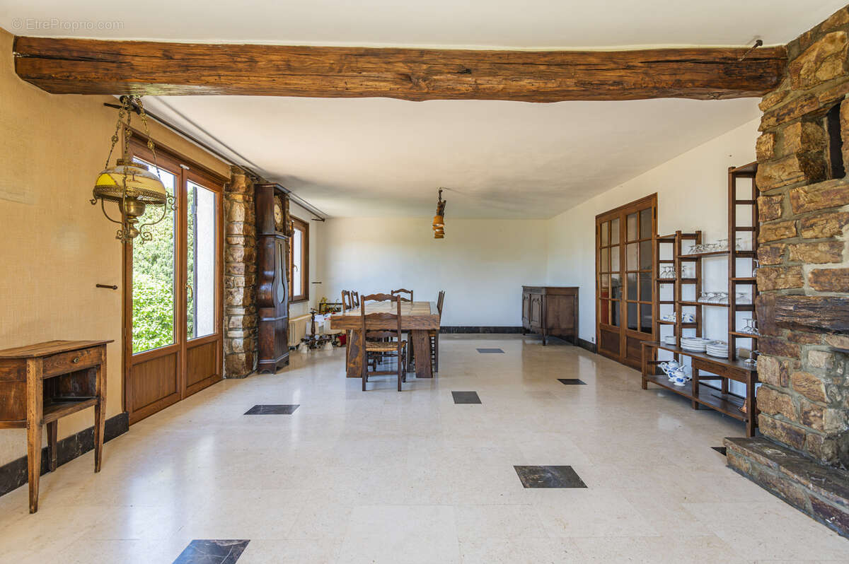 Maison à LES MESNEUX