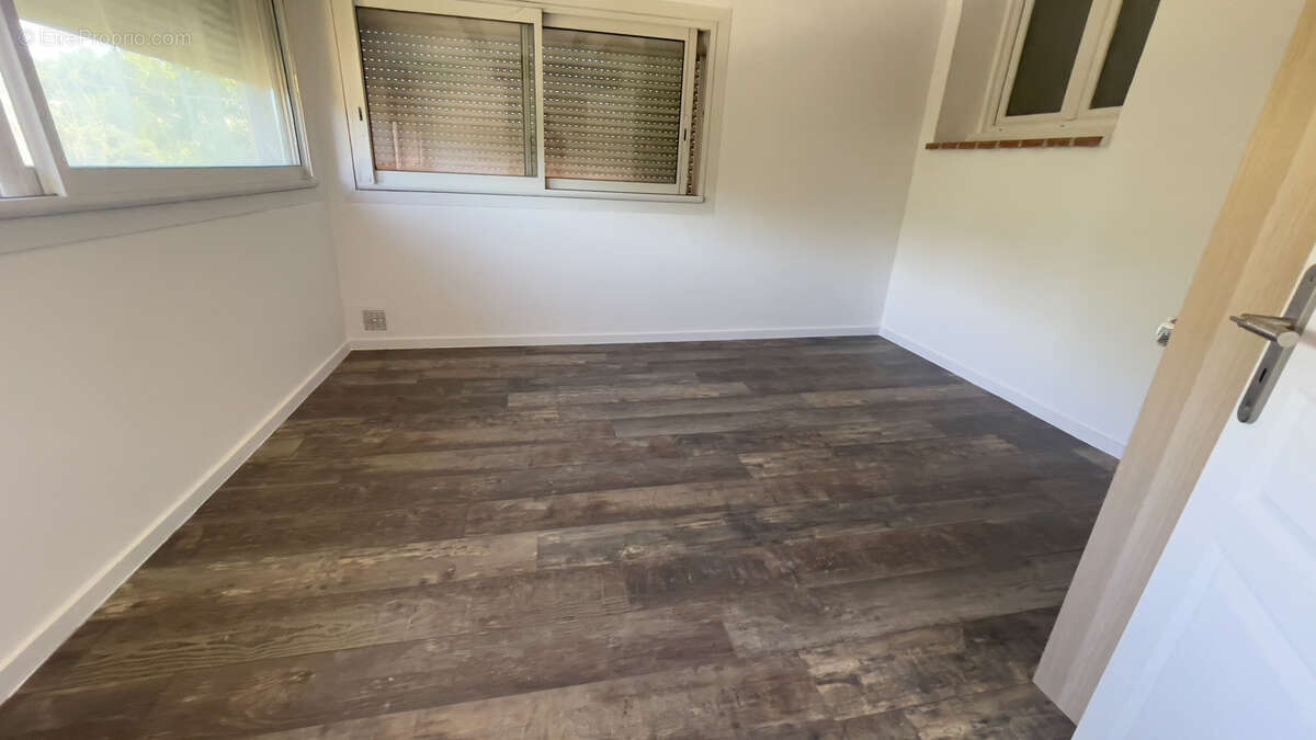 Appartement à SIX-FOURS-LES-PLAGES