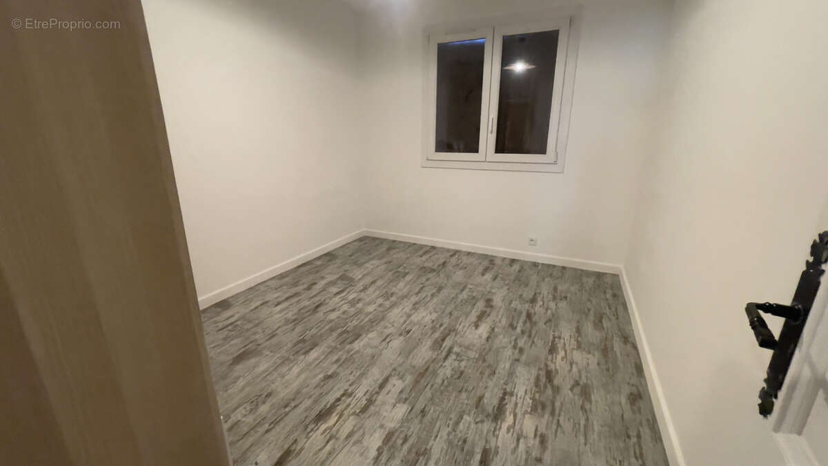 Appartement à SIX-FOURS-LES-PLAGES