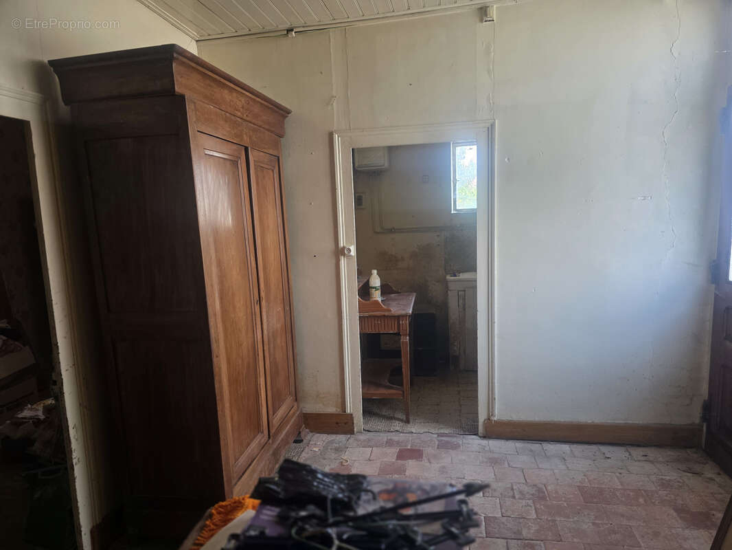 Maison à DUN-SUR-AURON