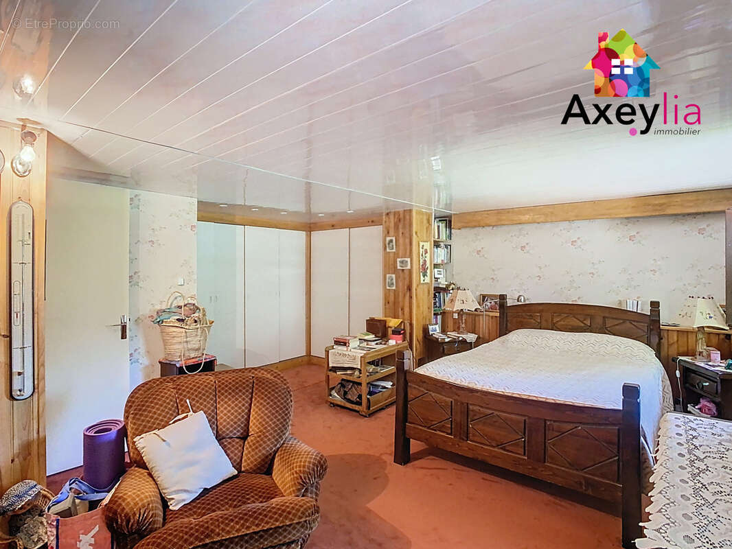 Maison à SAINT-RIRAND