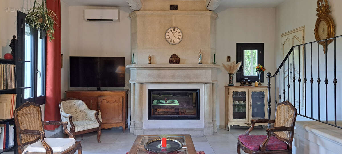 Maison à L&#039;ISLE-SUR-LA-SORGUE