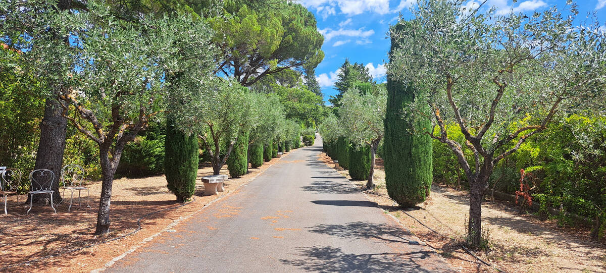 Maison à L&#039;ISLE-SUR-LA-SORGUE