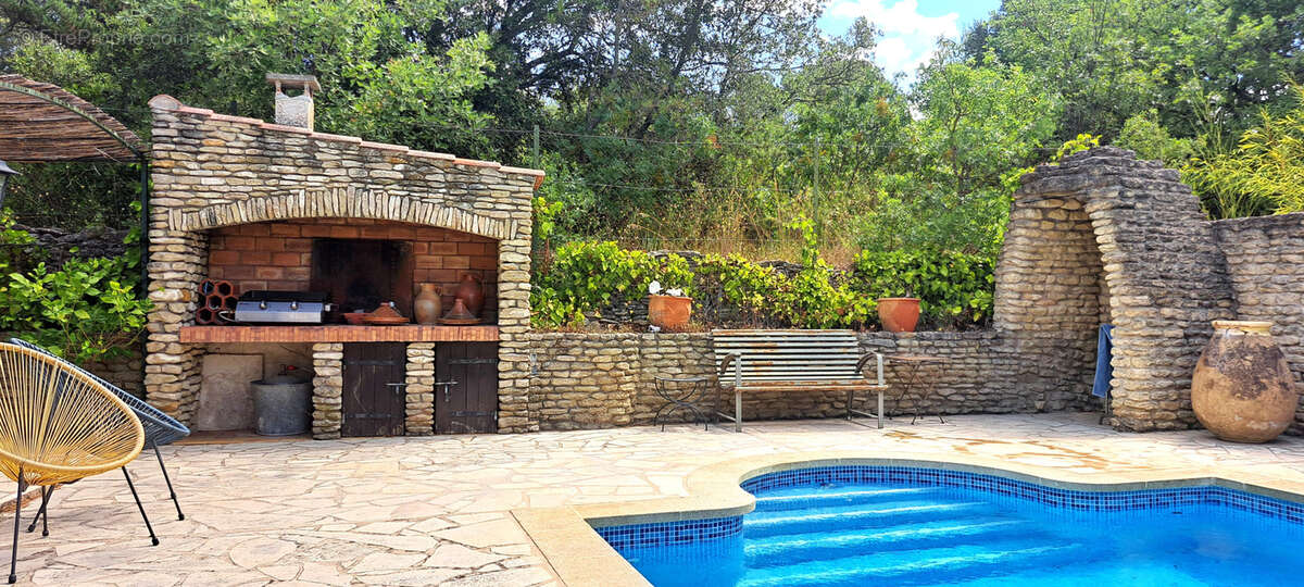 Maison à L&#039;ISLE-SUR-LA-SORGUE