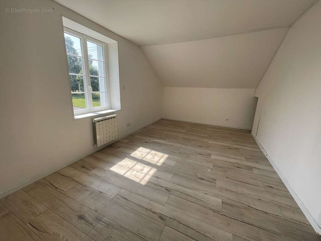 Maison à SAINT-YRIEIX-LA-PERCHE