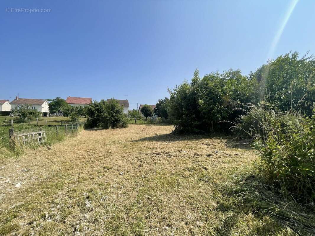 Maison à SAINT-YRIEIX-LA-PERCHE