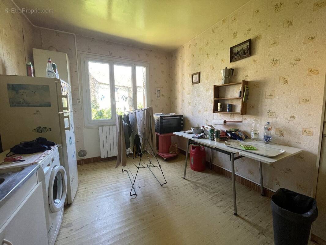 Appartement à SAINT-YRIEIX-LA-PERCHE