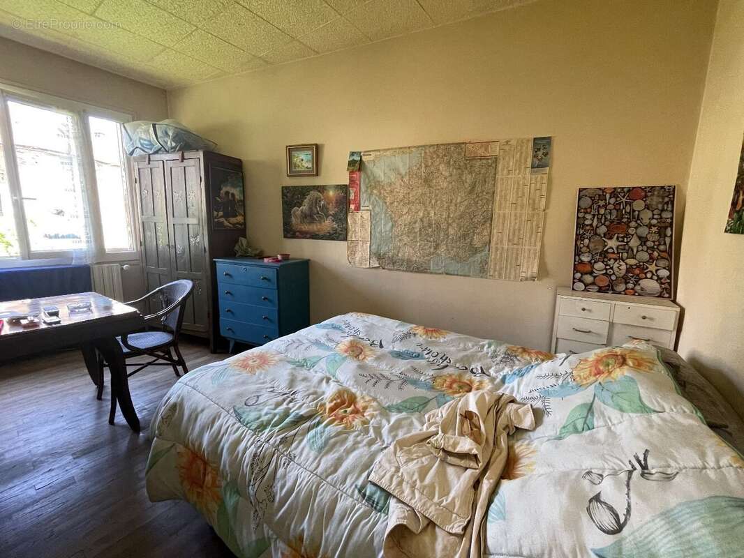 Appartement à SAINT-YRIEIX-LA-PERCHE