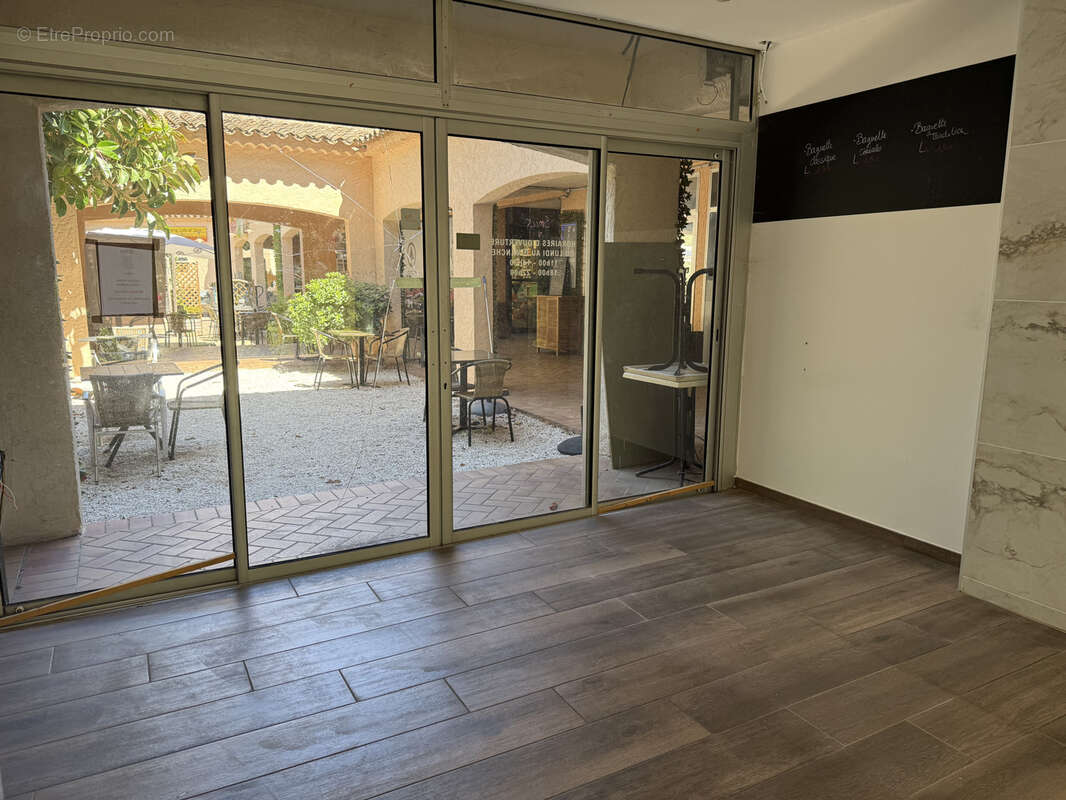 Commerce à LA SEYNE-SUR-MER