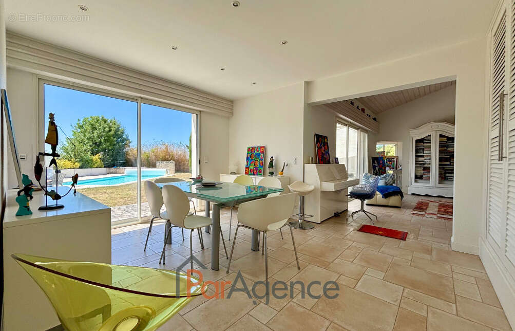 Maison à SAINT-SULPICE-DE-ROYAN