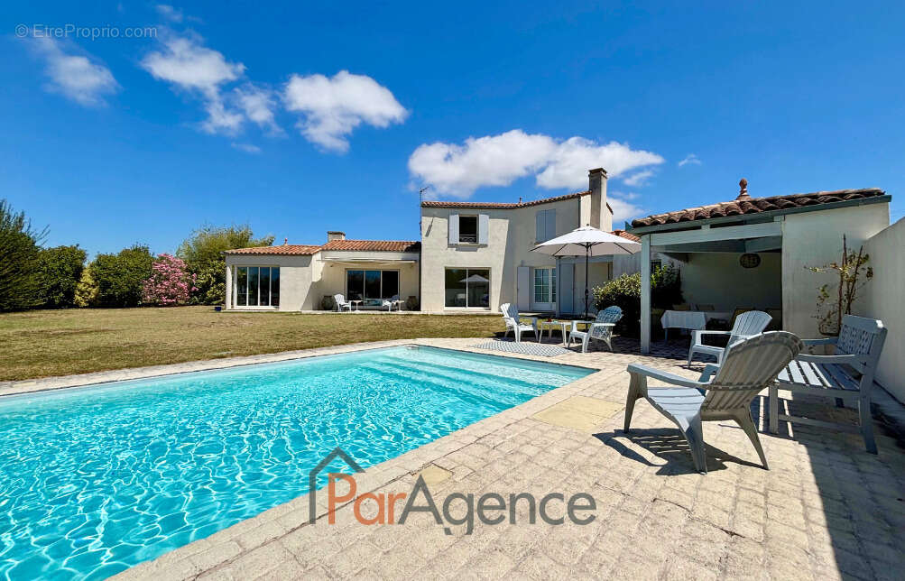 Maison à SAINT-SULPICE-DE-ROYAN