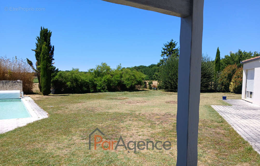 Maison à SAINT-SULPICE-DE-ROYAN