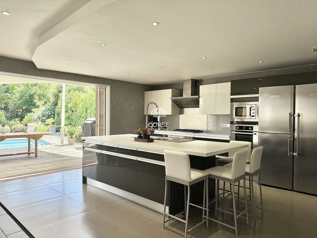 Maison à PORTO-VECCHIO