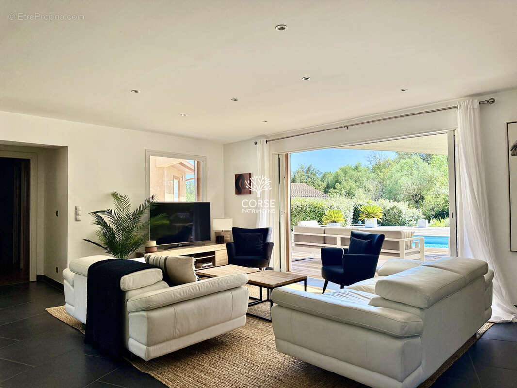 Maison à PORTO-VECCHIO