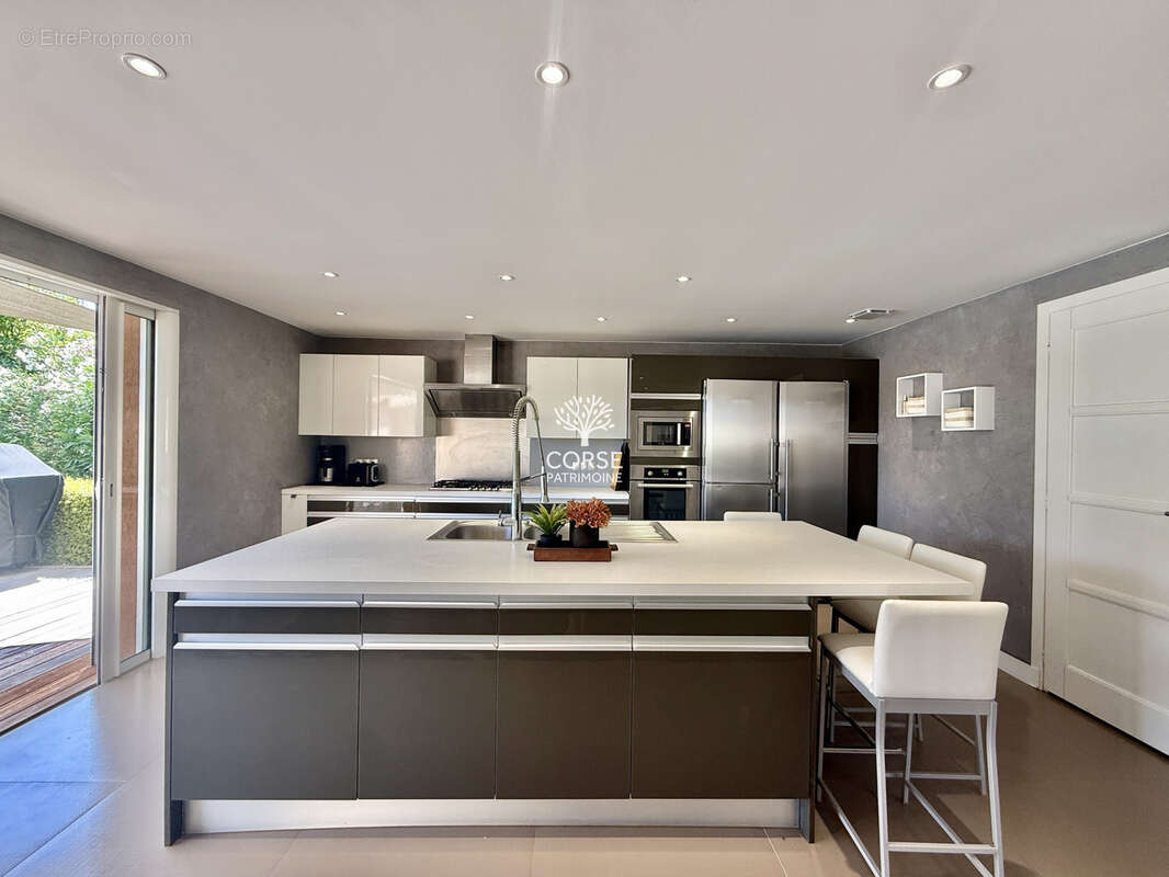 Maison à PORTO-VECCHIO