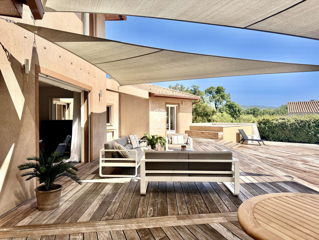 Maison à PORTO-VECCHIO