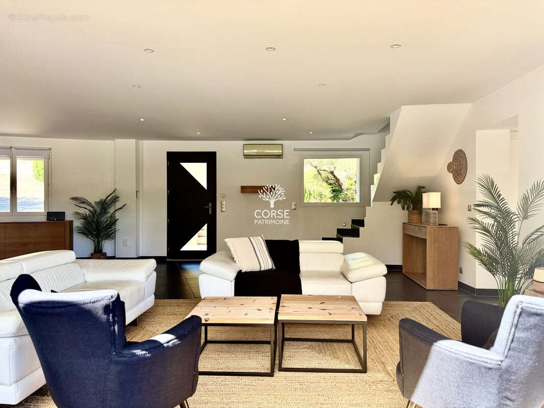 Maison à PORTO-VECCHIO