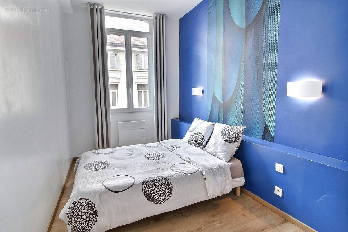 Appartement à MARSEILLE-6E