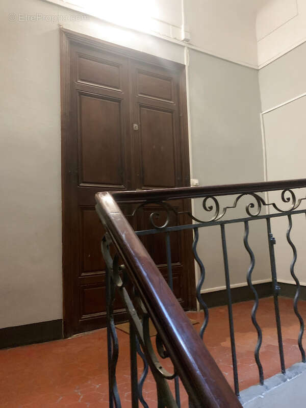 Appartement à MARSEILLE-6E