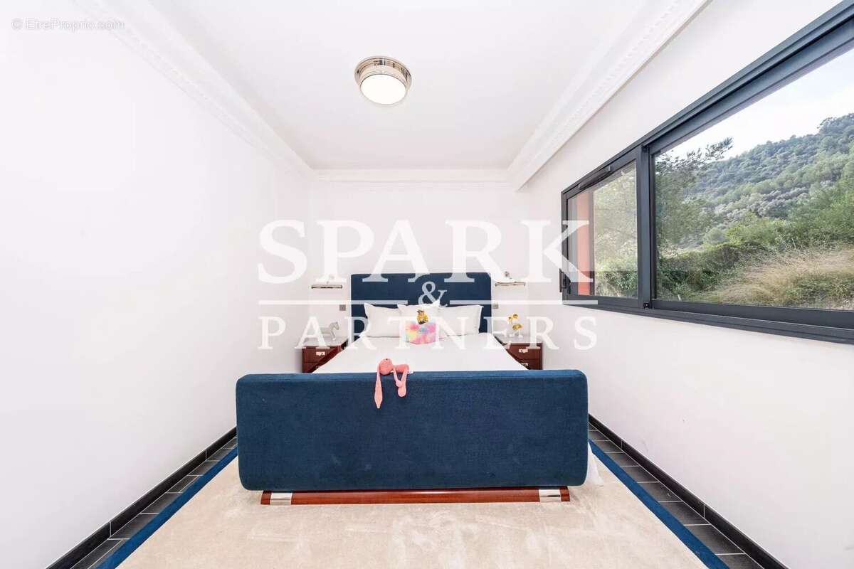 Appartement à EZE