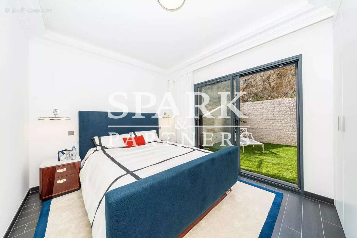 Appartement à EZE