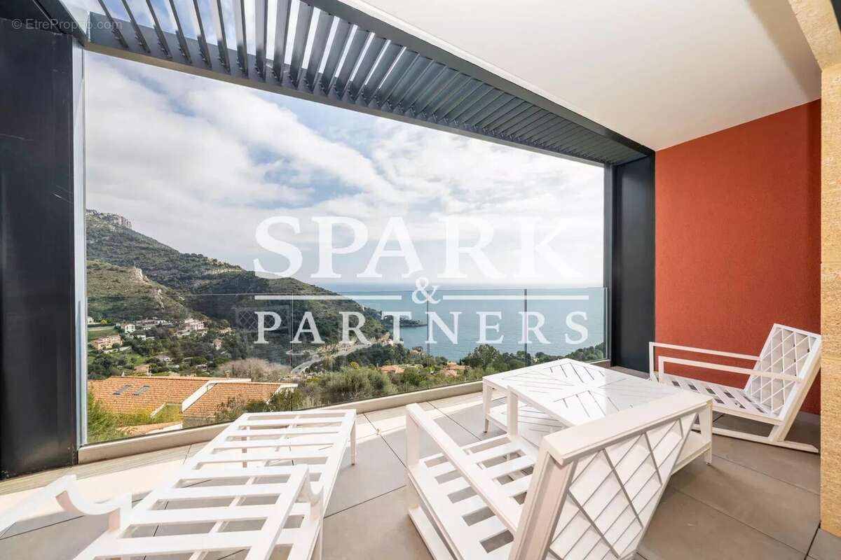 Appartement à EZE