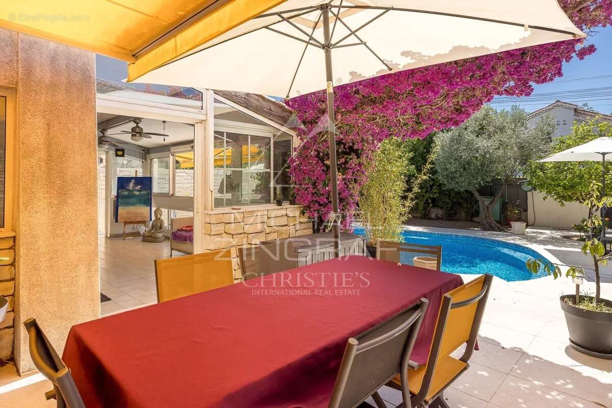 Maison à VILLENEUVE-LOUBET