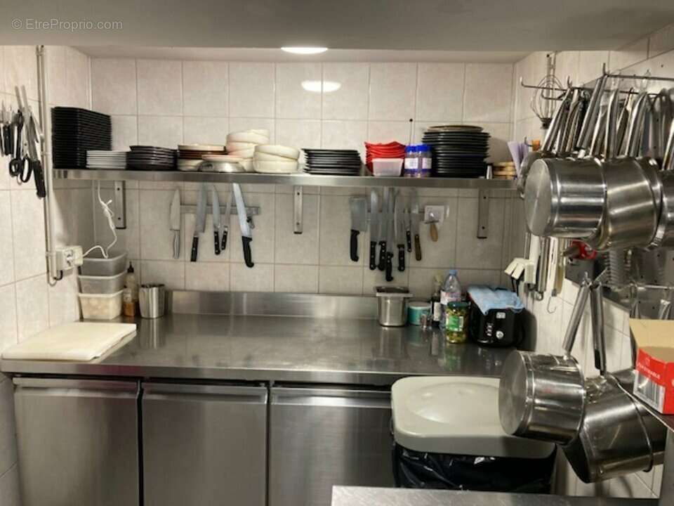 Commerce à VEYRIER-DU-LAC