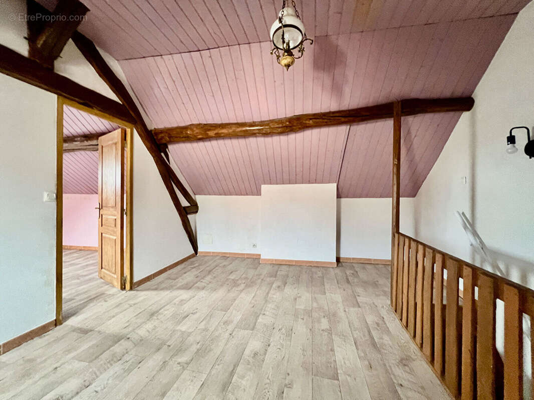 Maison à MONTEREAU-FAULT-YONNE