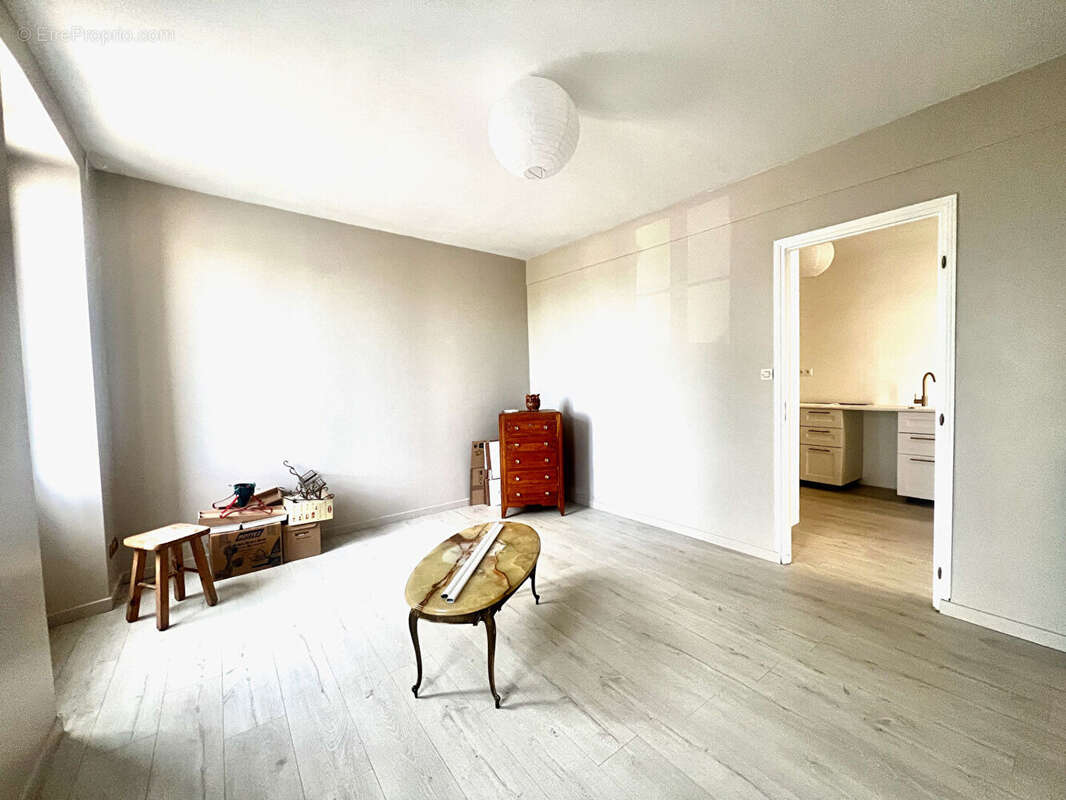 Maison à MONTEREAU-FAULT-YONNE