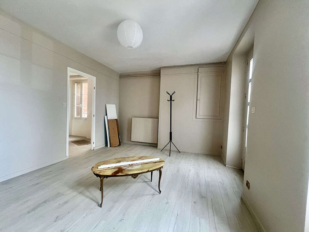 Maison à MONTEREAU-FAULT-YONNE